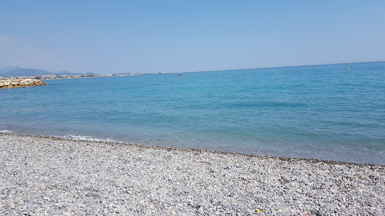 Foto von Plage de I'Hippodrome mit viele lange buchten