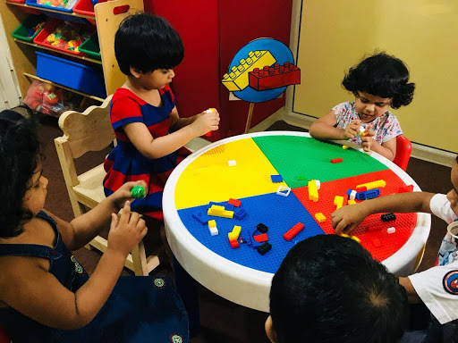 Preschool in Andheri, Day Care Centre in Andheri - Munchkins Child Care