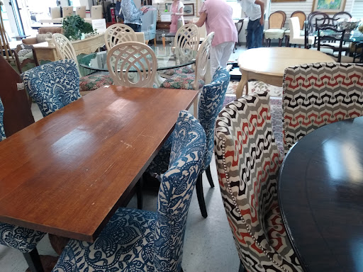 Thrift Store «Charity Guild of Catholic Women», reviews and photos, 1203 Lovett Blvd, Houston, TX 77006, USA