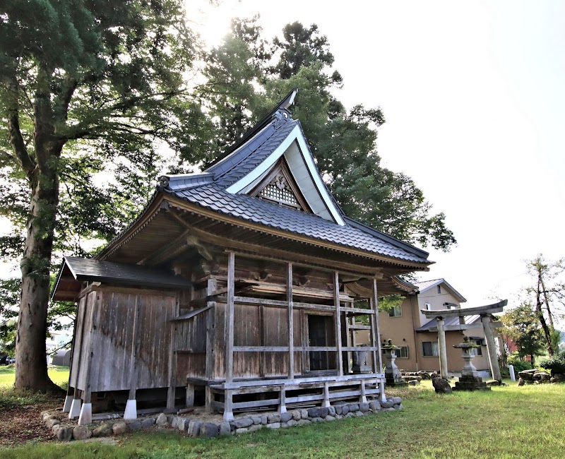 股倉神社