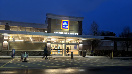 Supermarket «ALDI», reviews and photos, 541 S Broadway, Salem, NH 03079, USA