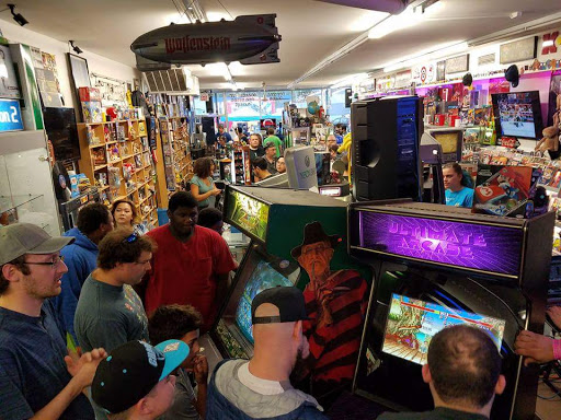 Collectibles Store «Makes Cents Variety Store», reviews and photos, 5027 W Howard Ave, Milwaukee, WI 53220, USA