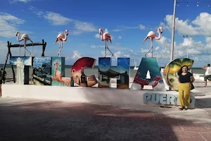 Muelle De Pescadores image