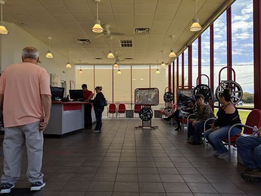 Tire Shop «Discount Tire Store - Round Rock, TX», reviews and photos, 3115 S Interstate 35, Round Rock, TX 78664, USA