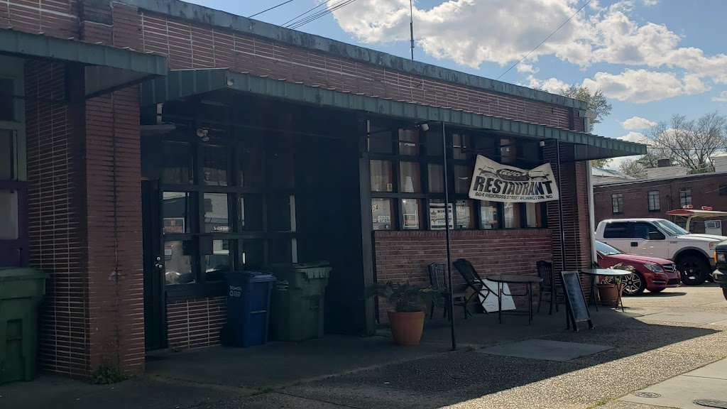 Truck's Chicken 'n Fish 28401