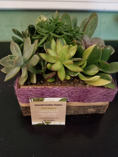 Florist «Myers Florist/Emerald Gardens Flowers», reviews and photos, 2906 Hillsborough Rd, Durham, NC 27705, USA