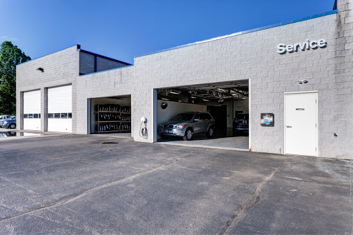 Volvo Dealer «Leikin Volvo Cars Cleveland», reviews and photos, 38750 Mentor Ave #3, Willoughby, OH 44094, USA
