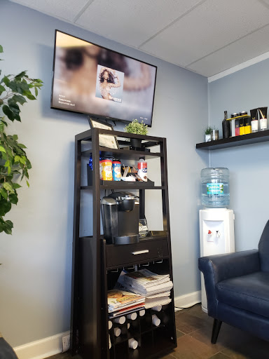 Hair Salon «Fringe Benefits Salon», reviews and photos, 701 US-41, Ruskin, FL 33570, USA