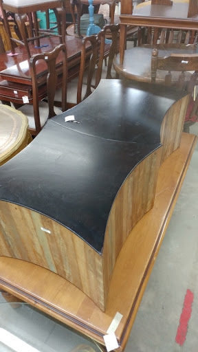 Donations Center «The Guild Shop», reviews and photos