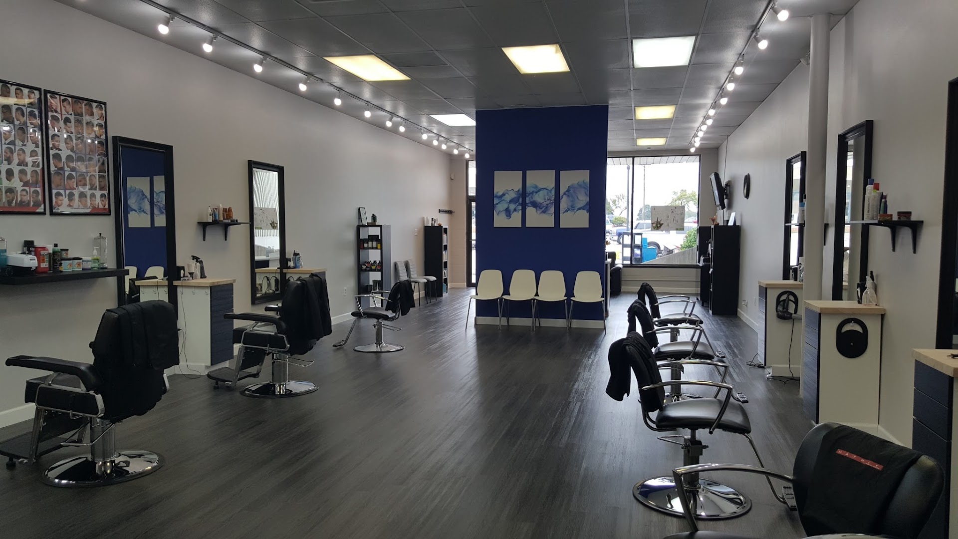 Royal Kutz Salon, Barber & Spa