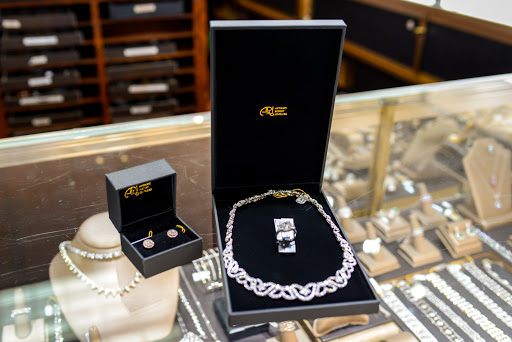 Jewelry Designer «Anthony Robert Jewelers», reviews and photos, 250 W Rte 59, Nanuet, NY 10954, USA