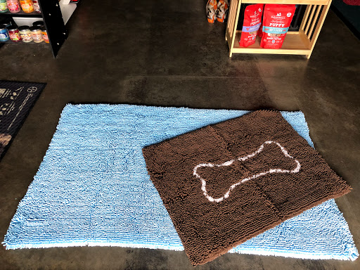 Pet Supply Store «Lazy Creek Discount Pet Food & Supplies», reviews and photos, 351 E Church St, Leesville, SC 29070, USA