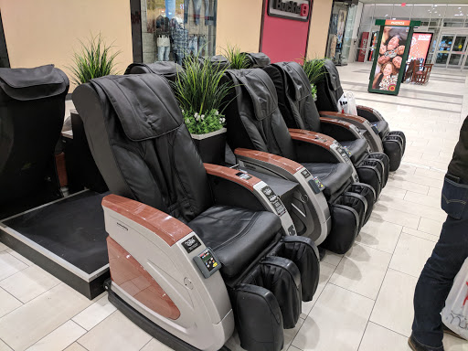 Shopping Mall «College Mall», reviews and photos, 2894 E 3rd St, Bloomington, IN 47401, USA