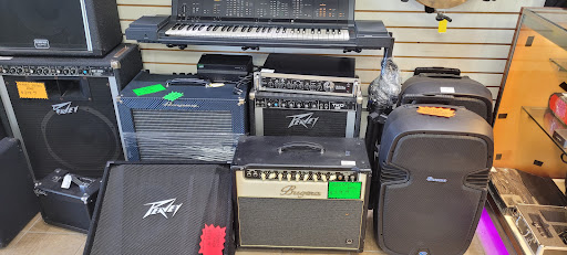 Pawn Shop «GNT Jewelry and Loan Kenosha Pawnshop», reviews and photos, 7944 Sheridan Rd #3, Kenosha, WI 53143, USA