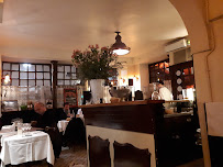 Atmosphère du Restaurant français Restaurant La Tour à Versailles - n°11