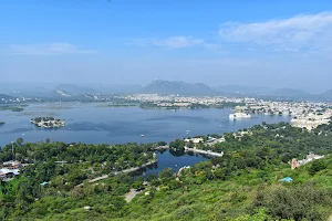 Udaipur Tuk Tuk Sightseeing image