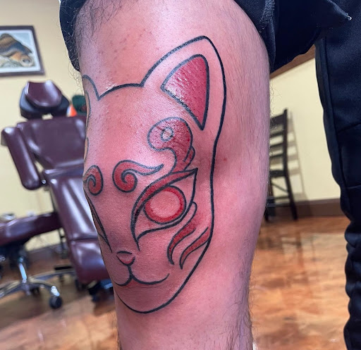 Explore neo trad tattoo ideas, creative tattoo ideas in Marietta, available at The Queen Bee Tattoo and Piercing Parlour