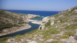 Limnionas beach III'in fotoğrafı küçük koy ile birlikte