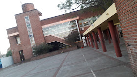 Escuela 112. Paso De Los Toros