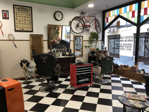 Bailando con Lobos Barber Shop en Jaca, Huesca
