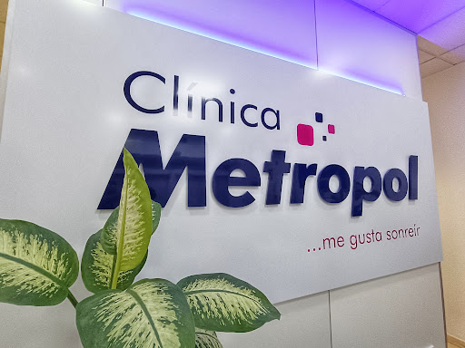 Clinica Dental Metropol S.l. en Santa Úrsula, Santa Cruz de Tenerife