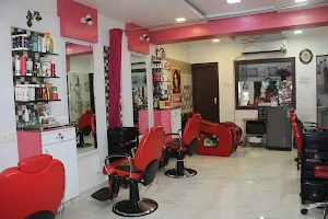 Rajnee Beauty Parlour - Beauty Parlour in Dhanbad image