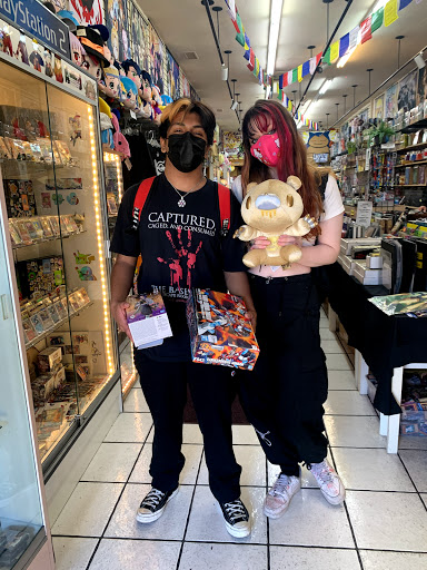 Sports Card Store «Toy Mandala», reviews and photos, 14555 Ventura Blvd, Sherman Oaks, CA 91403, USA