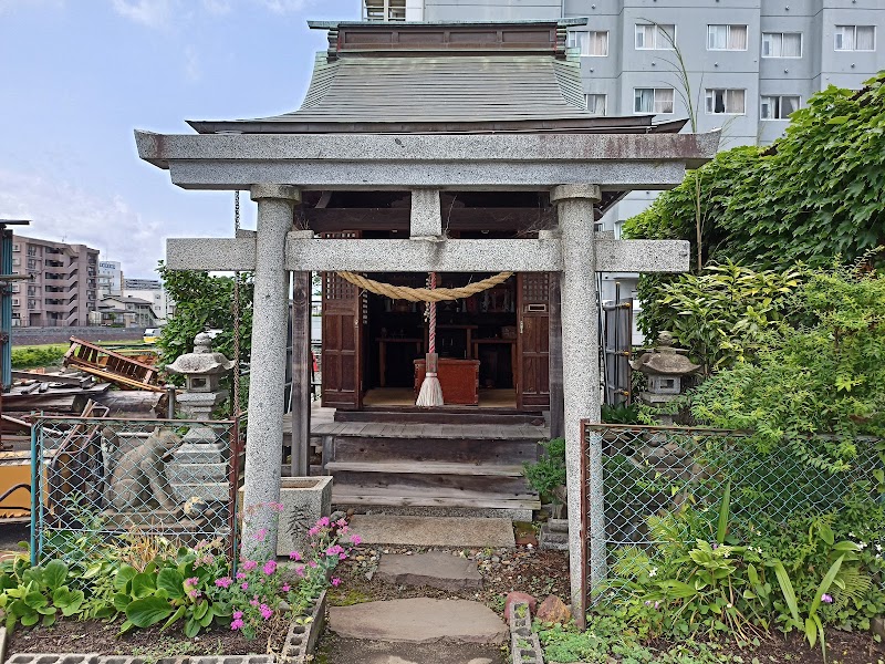 最上・安庭稲荷神社