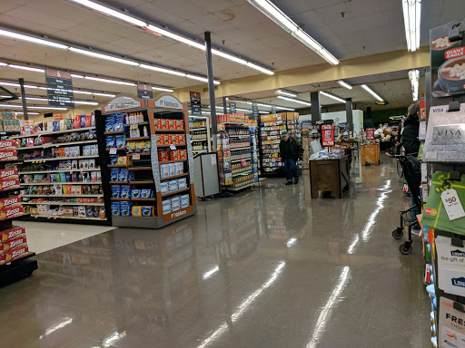 Supermarket «Giant Eagle Supermarket», reviews and photos, 14100 Detroit Ave, Lakewood, OH 44107, USA