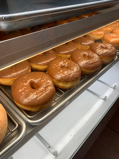 Donut Shop «Donuts Plus», reviews and photos, 1790 Erringer Rd, Simi Valley, CA 93065, USA