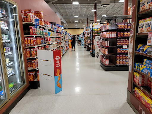 Supermarket «Giant Eagle Supermarket», reviews and photos, 907 W Maple St, Hartville, OH 44632, USA