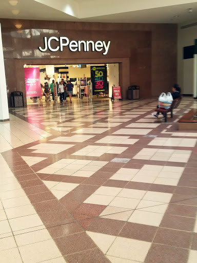 Shopping Mall «Lakeland Square Mall», reviews and photos, 3800 US Hwy 98 N, Lakeland, FL 33809, USA