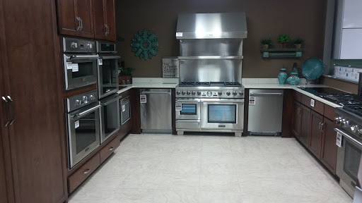 Appliance Store «Albert Lee Appliance - Tukwila», reviews and photos, 404 Strander Blvd, Tukwila, WA 98188, USA