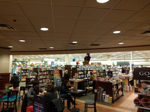 Book Store «Barnes & Noble», reviews and photos, 12193 Fair Lakes Promenade Dr, Fairfax, VA 22033, USA