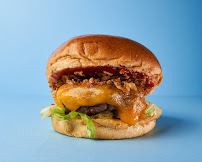 Hamburger du Restaurant DĒVOR - Grenoble (Saint Burger - Fat Fat - Squeeze - Green & Wild - Fire Chicken) - n°8