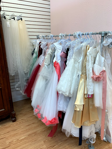 Bridal Shop «Bridal Connection», reviews and photos, 923 N Loop 1604 E #108, San Antonio, TX 78232, USA