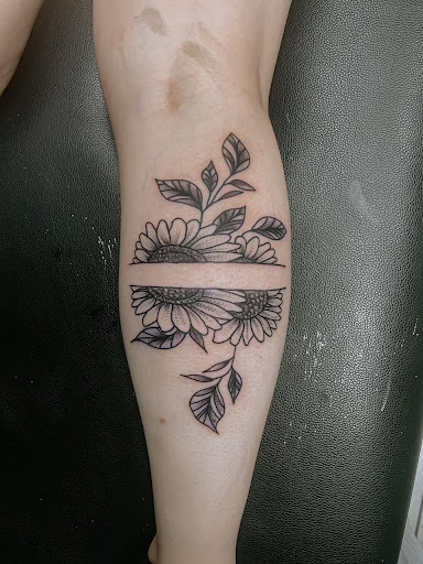 Explore lesbian couple tattoo ideas, creative tattoo ideas in Foley, available at Symbolic Ink Tattoo Studio