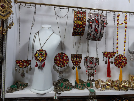 Bahare Owneq Fashion House