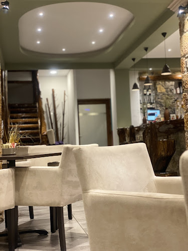 “Twins” Μανούσου - Εστιατόριο