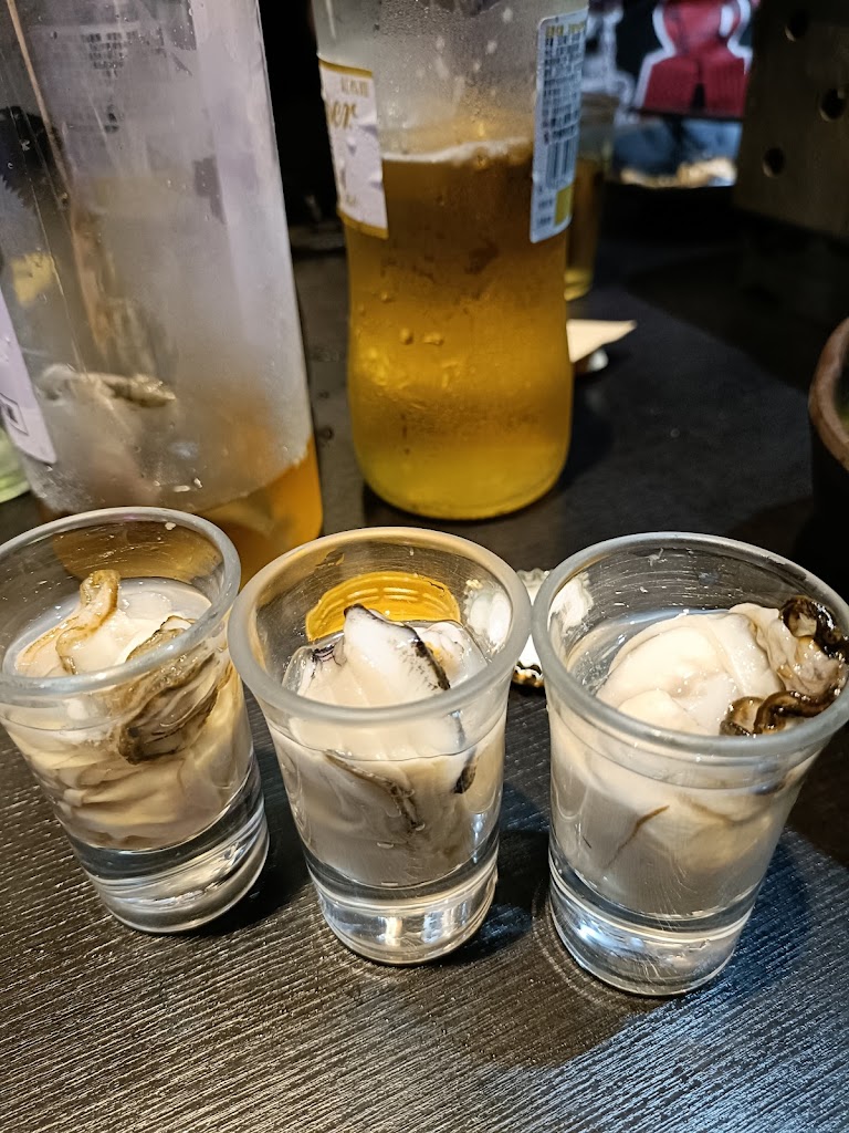 賣烤魚的。 的照片