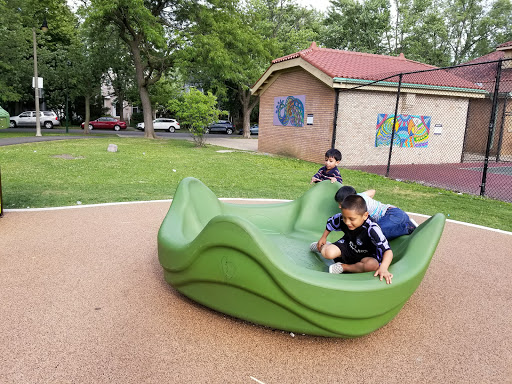 Park «Independence Park», reviews and photos, 3945 N Springfield Ave, Chicago, IL 60618, USA