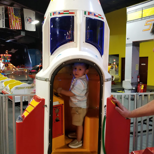 Amusement Center «Fantasyland LLC.», reviews and photos, 1300 Fall River Ave, Seekonk, MA 02771, USA