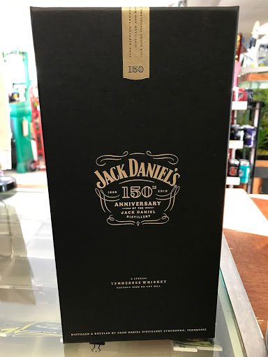 Liquor Store «Old Farm Wine & Spirits», reviews and photos, 5109 Austin Bluffs Pkwy, Colorado Springs, CO 80918, USA