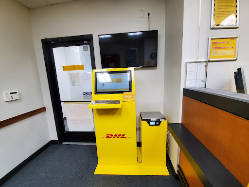 Shipping and Mailing Service «DHL EXPRESS», reviews and photos, 1640 W 23rd St #400, Dallas, TX 75261, USA