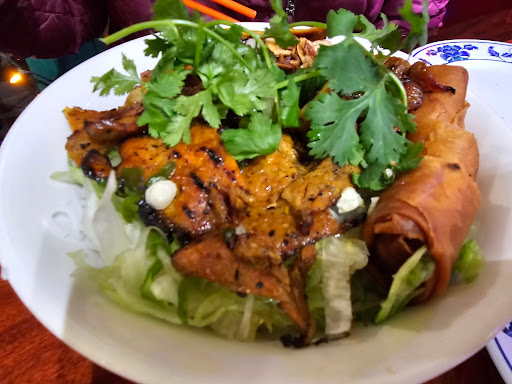 Lees Noodle House image