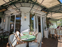 Atmosphère du Restaurant La Terrasse du marché à Le Plessis-Robinson - n°1