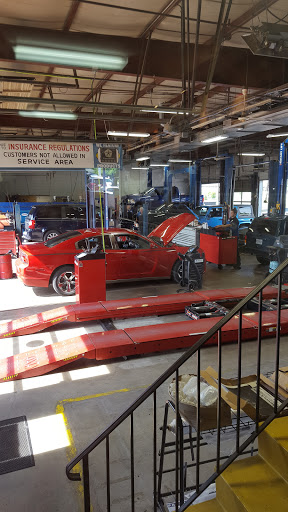 Auto Repair Shop «Dave Sinclair Chrysler Dodge Jeep Ram», reviews and photos, 2326 W Osage St, Pacific, MO 63069, USA