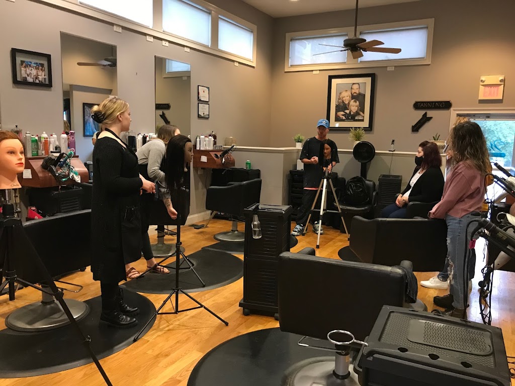 Waves Salon 06374