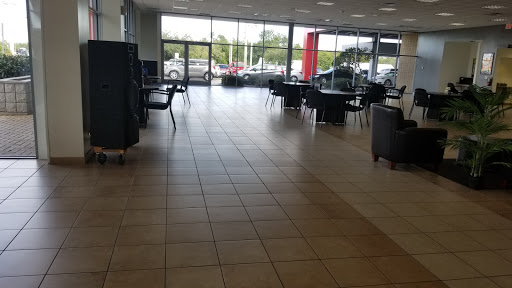 Used Car Dealer «American Car Center», reviews and photos, 8350 Park Blvd N, Seminole, FL 33777, USA