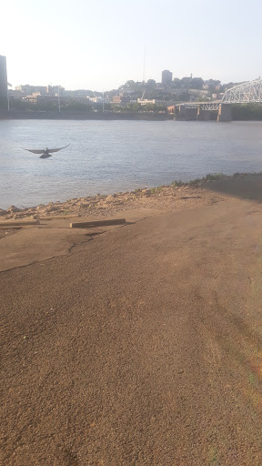 Park «George Rogers Clark Park», reviews and photos, 219 Riverside Dr, Covington, KY 41011, USA
